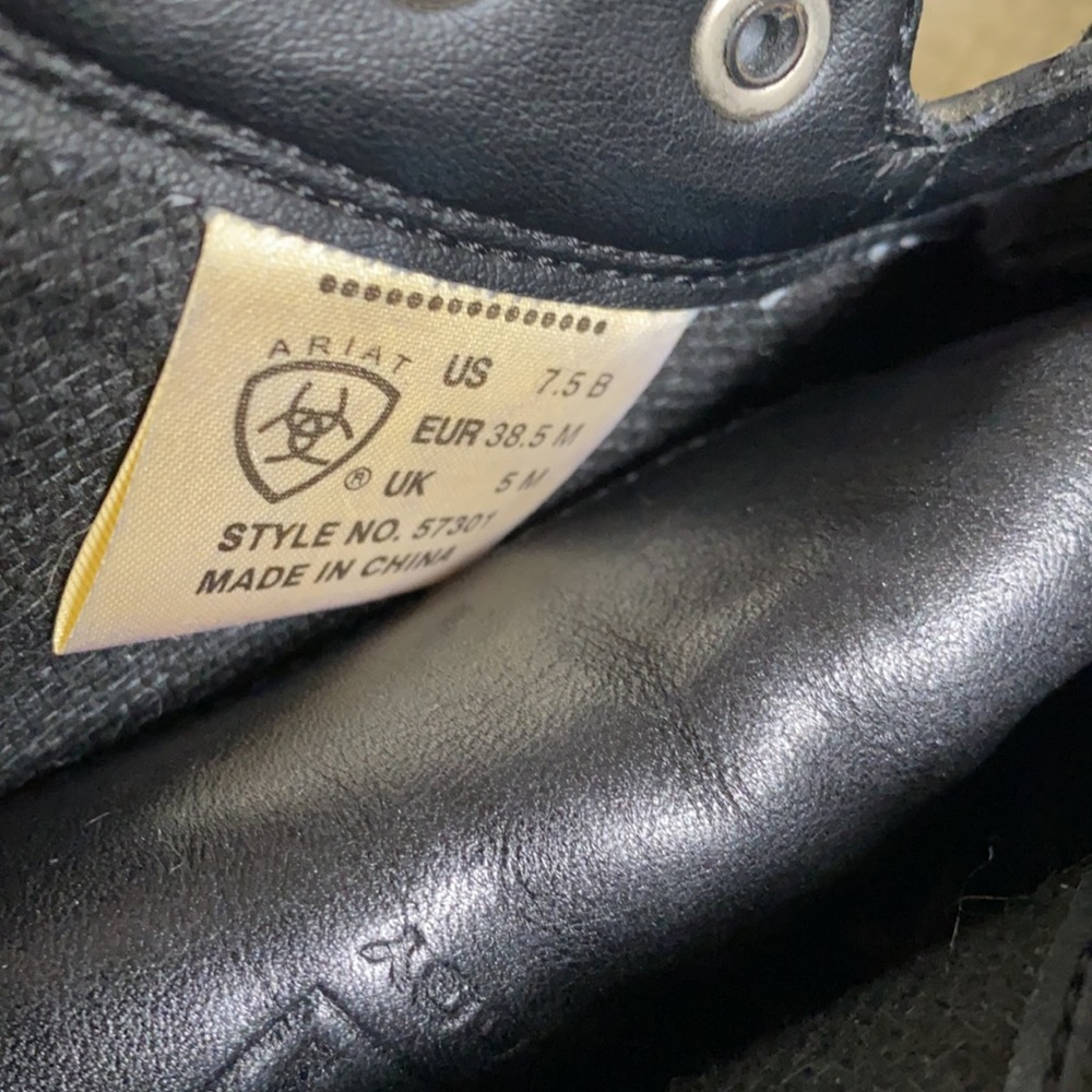 Arita 7.5 Boots ! View 5